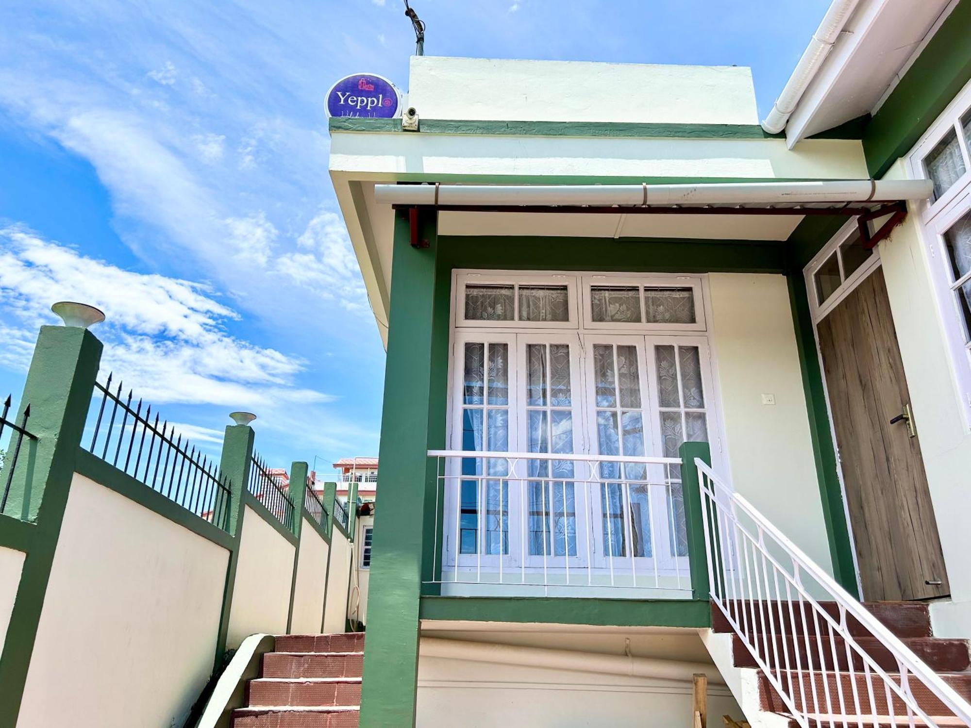 Yepplo Holiday Home - Complimentary Breakfast - 24 Hrs Caretaker & Power Backup Шиллонг Экстерьер фото