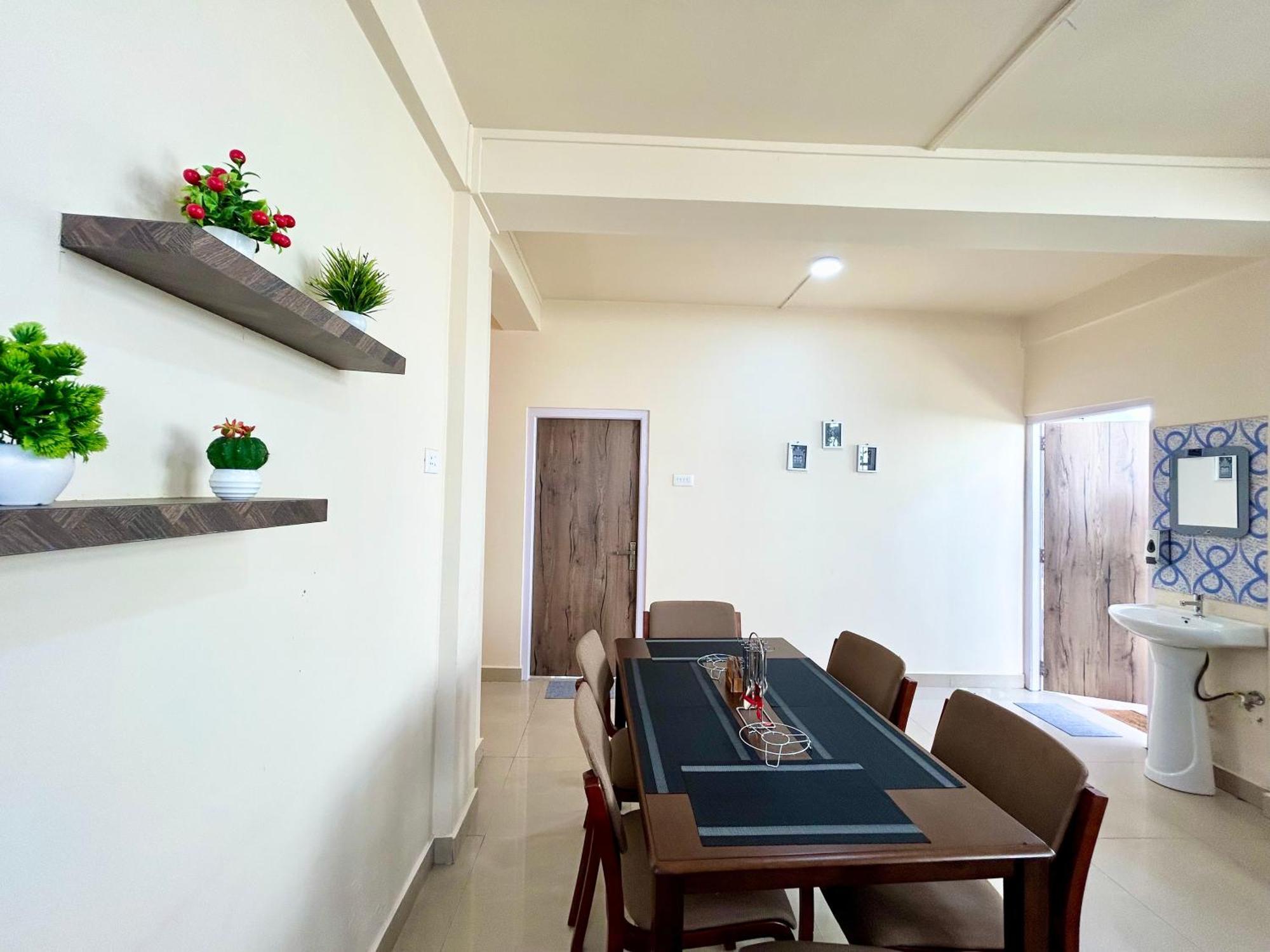 Yepplo Holiday Home - Complimentary Breakfast - 24 Hrs Caretaker & Power Backup Шиллонг Экстерьер фото