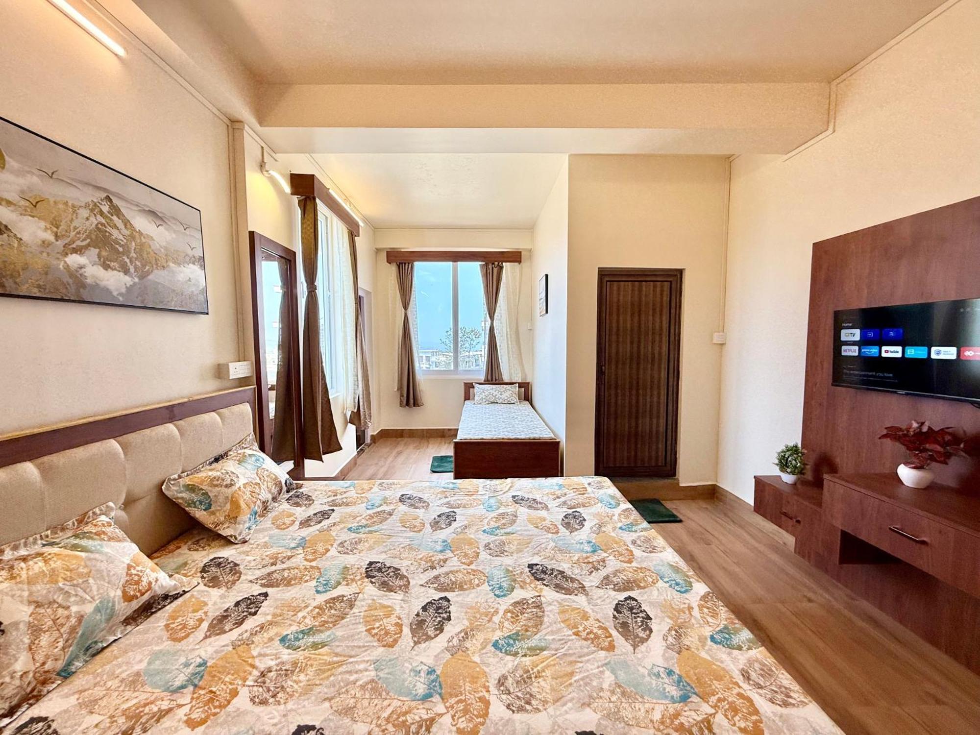 Yepplo Holiday Home - Complimentary Breakfast - 24 Hrs Caretaker & Power Backup Шиллонг Экстерьер фото