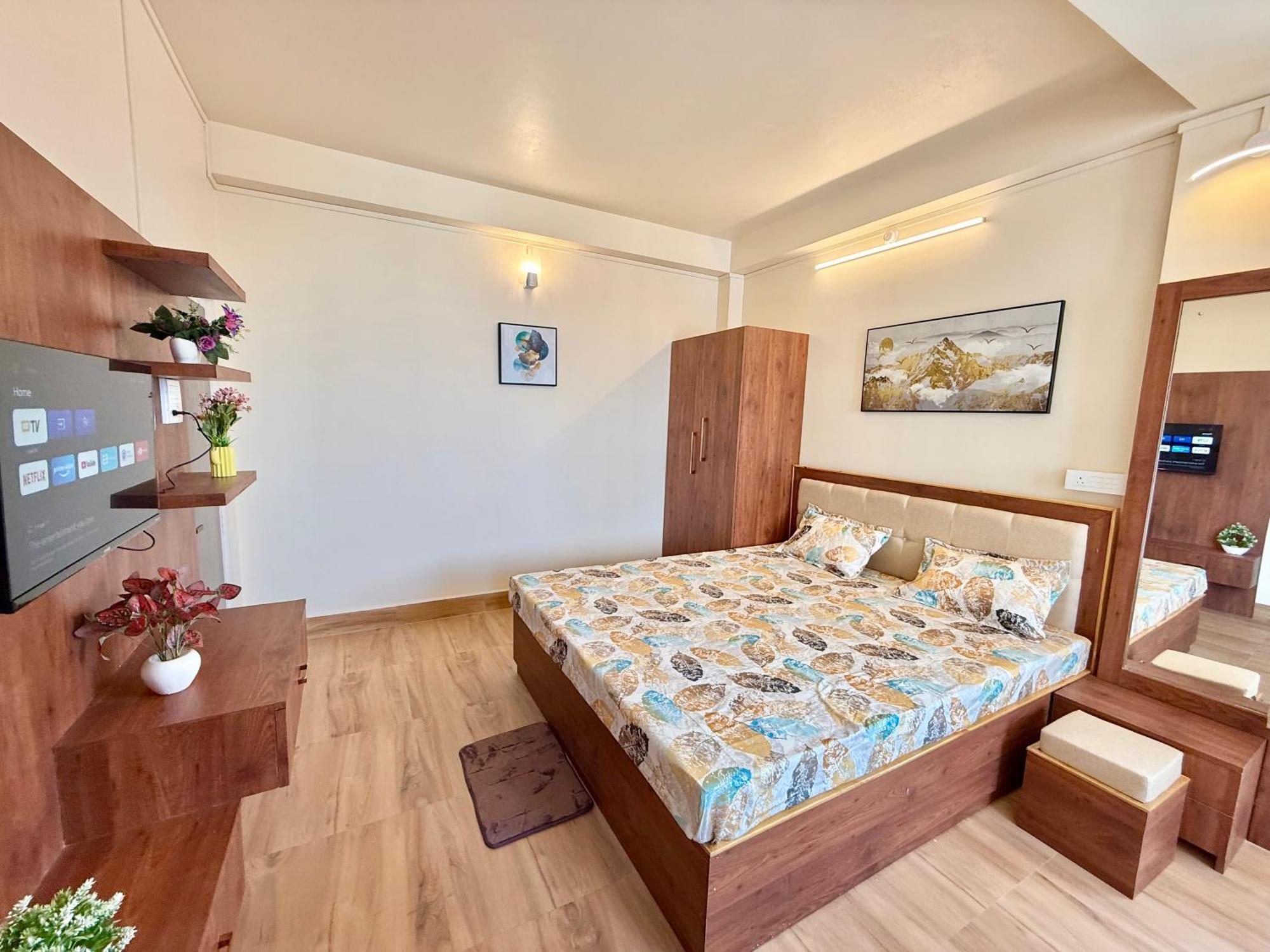 Yepplo Holiday Home - Complimentary Breakfast - 24 Hrs Caretaker & Power Backup Шиллонг Экстерьер фото